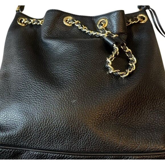 Michael Kors Black Pebbled Leather Gold Chain Link MK Bucket Shoulder Bag Purse - Picture 9 of 9